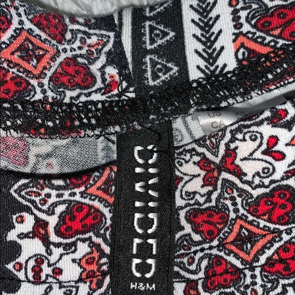H&M bottoms - Picture 3 of 3